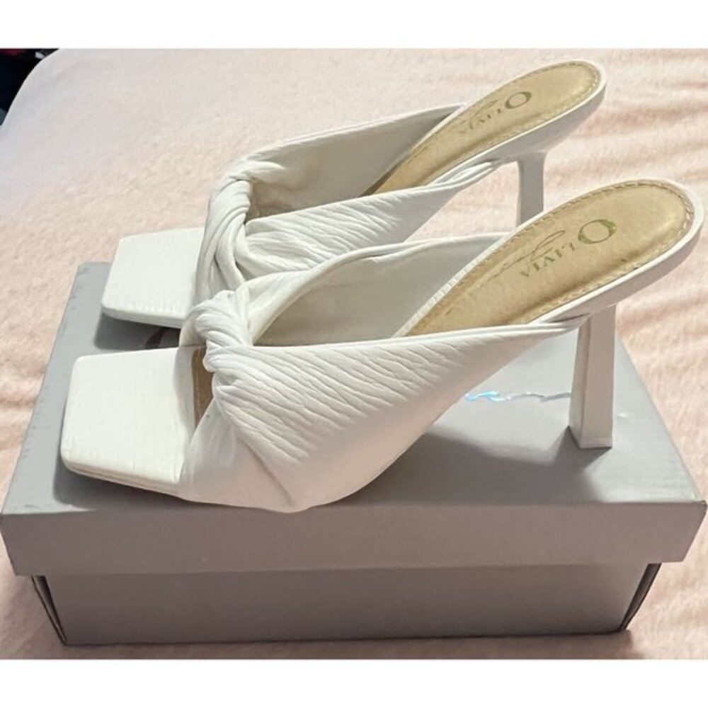 Olivia Ferguson • Emory • Open Toe Heels • Size 7 • *Never Worn* NWT • White